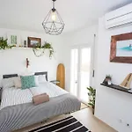 펜션 Amazing Modern House On The Sea! 페렐