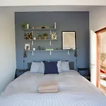 펜션 Amazing Modern House On The Sea! 페렐
