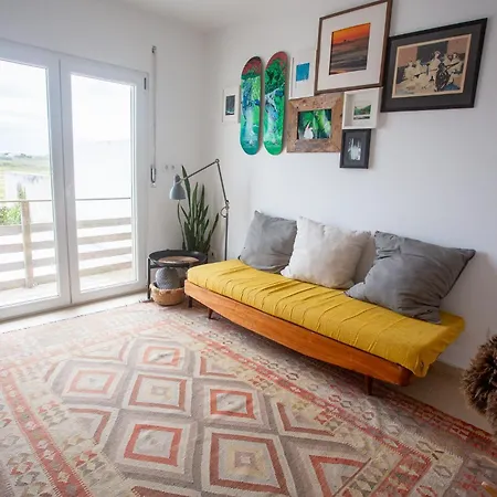 Сasa de vacaciones Amazing Modern House On The Sea! Ferrel (Leiria)